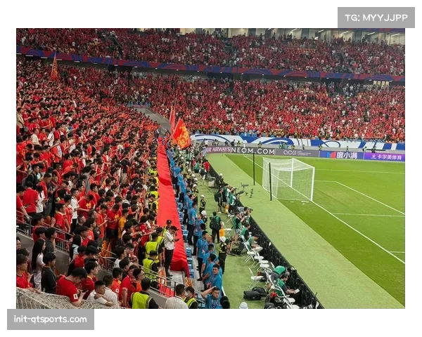 重庆龙兴足球场3月14日迎中超首秀，容纳6万观众专业球场